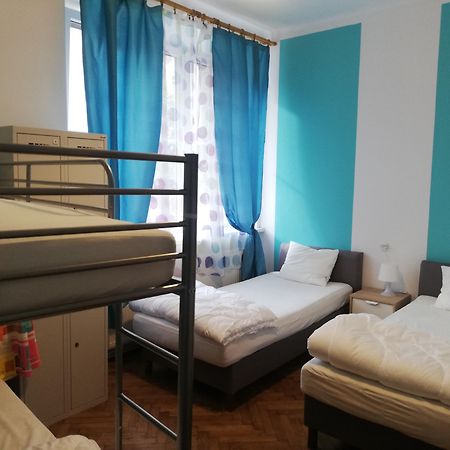 Lorf Hostel&Apartments Krakow Exterior photo
