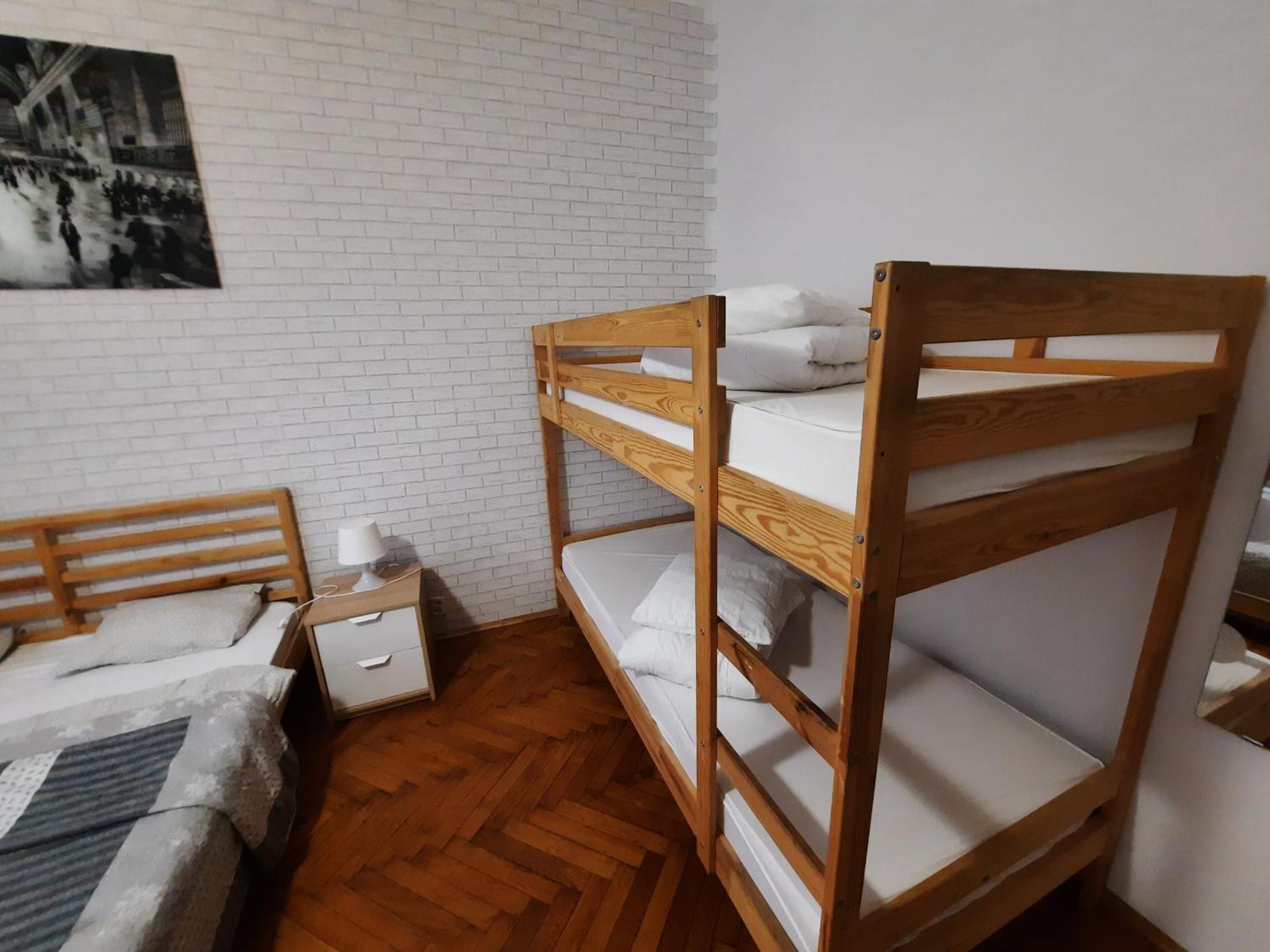 Lorf Hostel&Apartments Krakow Exterior photo